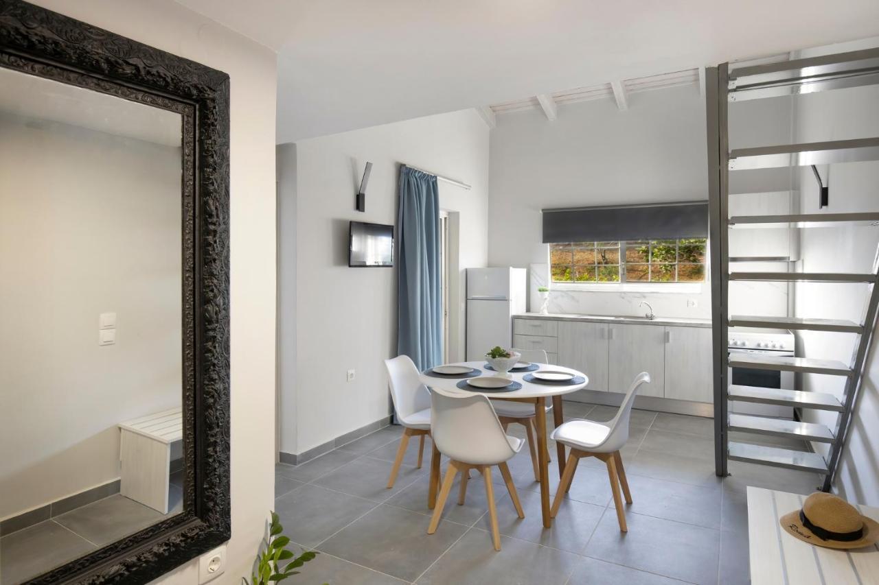 El Greco Studios Agia Marina  Luaran gambar