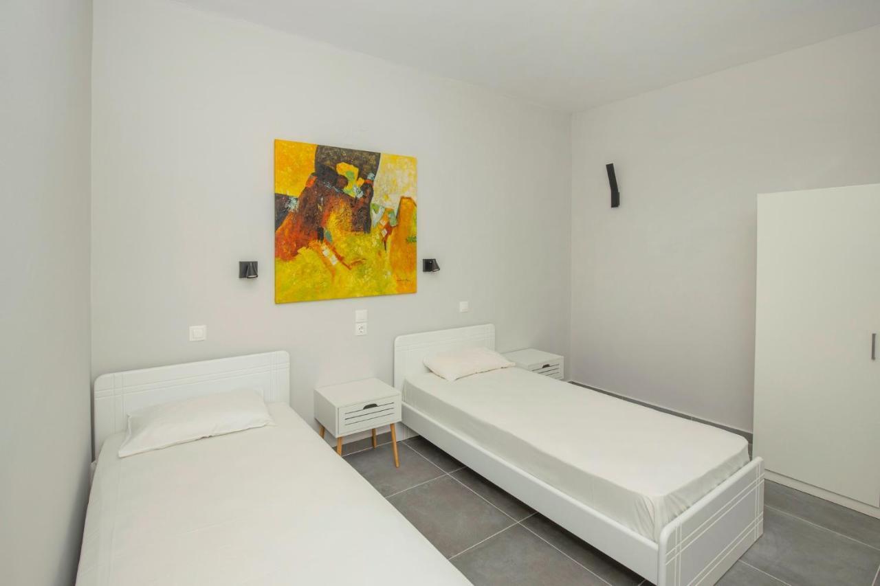 El Greco Studios Agia Marina  Luaran gambar