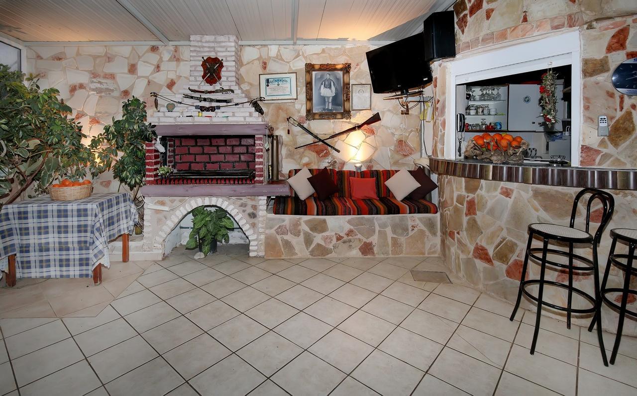 El Greco Studios Agia Marina  Luaran gambar