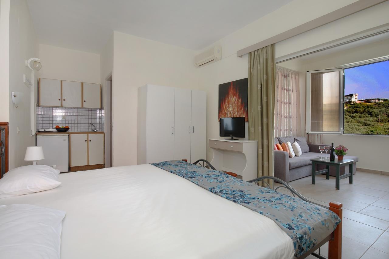 El Greco Studios Agia Marina  Luaran gambar